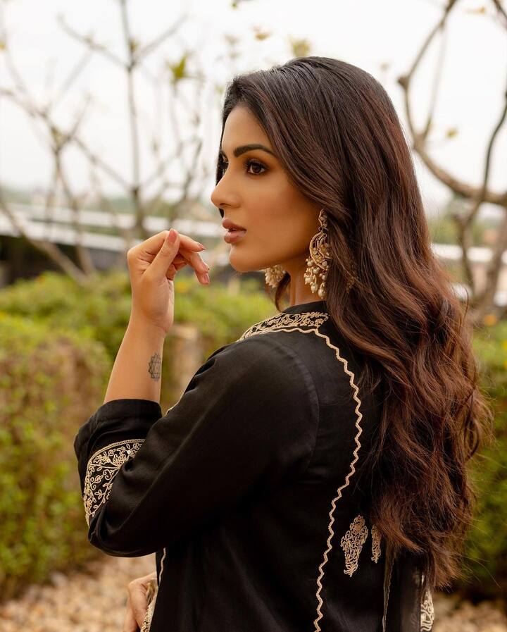 ‘భీమ్లా నాయక్‘, 'బింబిసార', 'సార్' సినిమాలతో గోల్డెన్ లెగ్గా పేరు తెచ్చుకుంది. Photo Credit: Samyuktha/Instagram