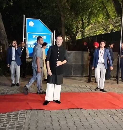 बॉलिवूडचा लोकप्रिय फॅशन डिझायनर मनीष मल्होत्रा देखील परिणीती आणि राघवच्या साखरपुड्याला उपस्थित होते. बॉलिवूडचे लोकप्रिय सिने-दिग्दर्शक करण जौहरदेखील या साखरपुड्याला हजेर होते.