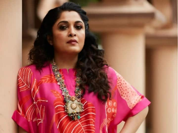 Ramya Krishnan Life Facts: ‘बाहुबली’ में राम्या कृष्णन ने शिवगामी देवी का रोल निभाकर लाखों लोगों का दिल जीता था. आज हम आपको राम्या की लाइफ का वो अनसुना पहलू बताएंगे जब उनकी लाइफ में भूचाल आ गया था.