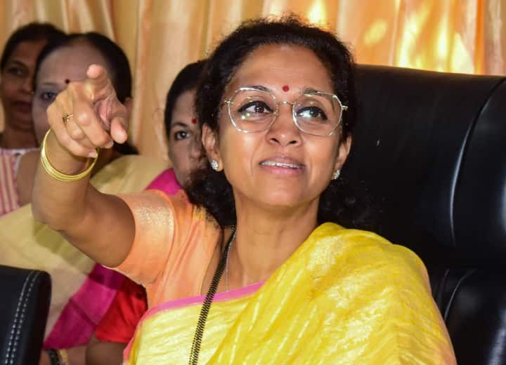 Karnataka Election Results 2023: NCP leader Supriya Sule congratulates Congress on victory Maharashtra: कर्नाटक में BJP के खिलाफ कांग्रेस की जीत के बाद सुप्रिया सुले बोलीं- 'नए अध्याय का मार्ग...'