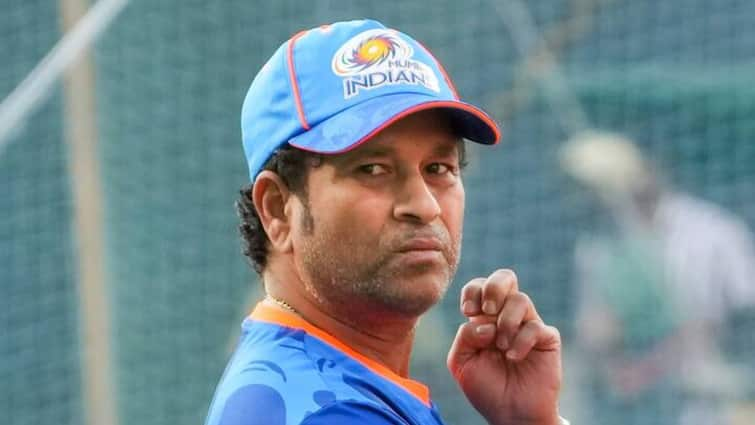 Sachin Tendulkar launches complaint in Mumbai Crime branch for using his image in fake advertisement Sachin Tendulkar: আইপিএলের মাঝেই মুম্বই পুলিশের দ্বারস্থ সচিন তেন্ডুলকর, কী হল হঠাৎ?