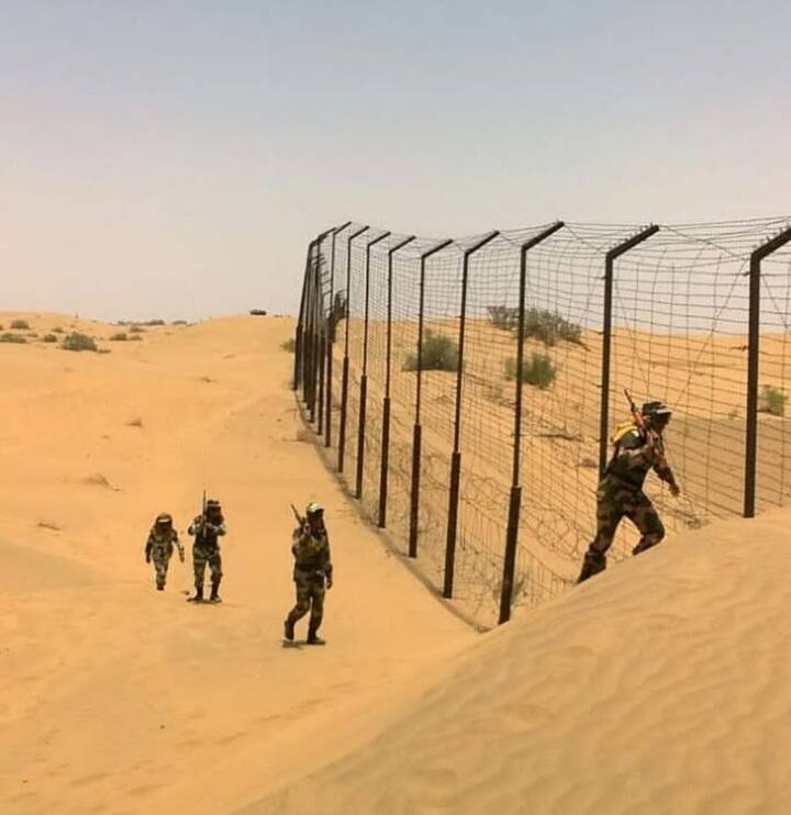 ऐसे में पाकिस्तानी रेंजर भी सरहद पर काफी संख्या में नजर आने लगे हैं. सीमा सुरक्षा बल के अधिकारी भी आधुनिक हथियारों के साथ अपने जवानों के साथ सरहद पर 24 घंटे तैनाती की गई है.