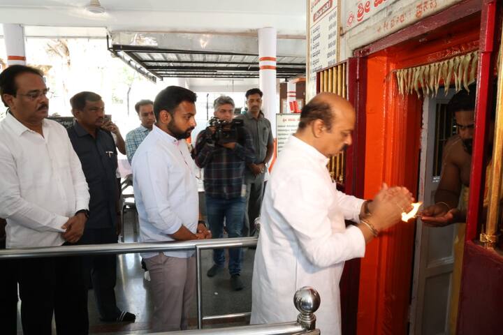 The current CM also said that he was confident that BJP would win with absolute majority and give a stable government (Credit: ABP Nadu)