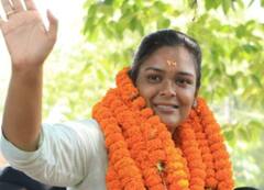 BJD की दीपाली दास ने झारसुगुडा से दर्ज की जीत, पिता की हत्या के बाद खाली हुई थी सीट