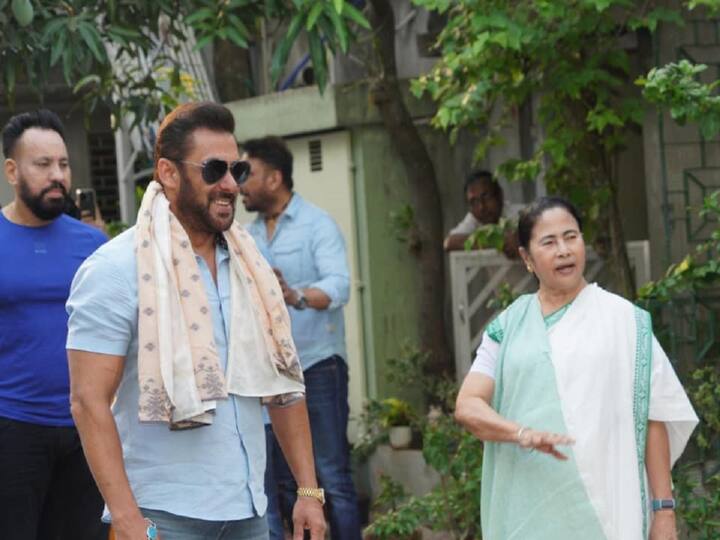 Meanwhile, commenting on Congress's victory in the Karnataka assembly election, Mamata said the moral of polls is people “want plurality” and that “no central design to dominate” can repress them. (Image Source: Facebook/@MamataBanerjee)