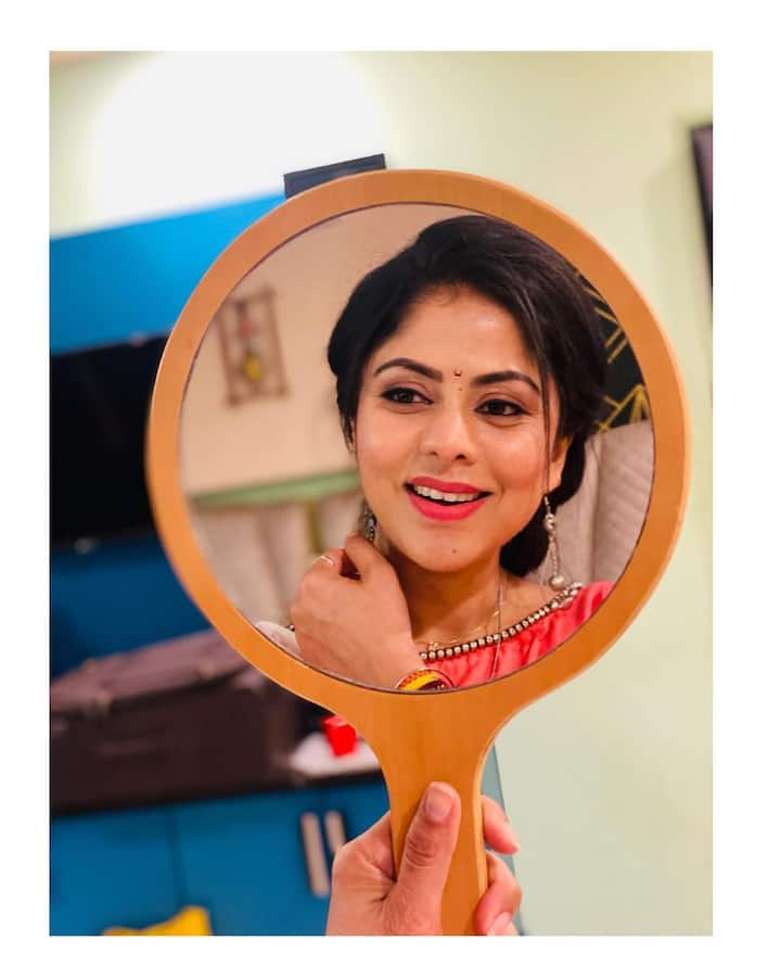 బ్రహ్మముడి రుద్రాణి(షర్మిత గౌడ). Image Credit: Sharmitha Gowda/ Instagram