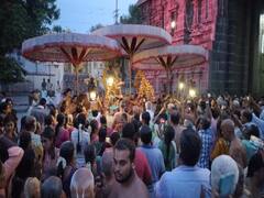 ஆன்மீகம்: அத்திவரதர் கோவிலில திருவோண நட்சத்திரத்தையோட்டி காட்சியளித்த வரதராஜ பெருமாள்