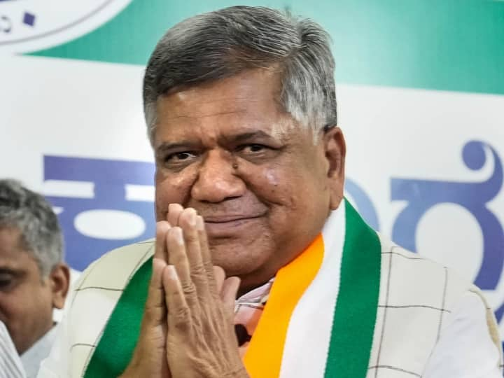 Karnataka election results 2023 former cm jagadhish shettar lost hubli dharwad Karnataka Election Result: बीजेपी से बगावत पड़ी भारी, पूर्व सीएम जगदीश शेट्टार चुनाव हारे, टिकट न मिलने पर गए थे कांग्रेस के साथ