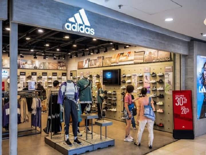 Vietnam shoemaker for Nike Adidas cuts almost 6,000 jobs Job Cuts: Nike और Adidas के लिए जूते बनाने वाली कंपनी ने किया छंटनी का ऐलान, निकाले जाएंगे हजारों कर्मचारी