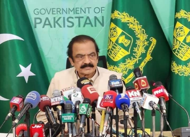 Banning PTI only solution insists interior minister Rana Sanaullah Pakistan: PTI को बैन करना ही एकमात्र समाधान, गृह मंत्री सनाउल्लाह ने साधा इमरान खान पर निशाना