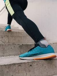 रोजाना 20 मिनट उल्टा चलने से सेहत को मिलते हैं ये अनगिनत फायदे