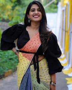 Sravanthi Chokarapu:  ఇంద్రధనుస్సులాంటి అందాలతో స్రవంతి చొక్కారపు