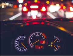 Driving Tips: ਜੇ ਰਾਤ ਨੂੰ ਚਲਾਉਣੀ ਹੈ ਗੱਡੀ ਤਾਂ ਇਨ੍ਹਾਂ ਤਰੀਕਿਆਂ ਨਾਲ ਰੋਕੀ ਜਾ ਸਕਦੀ ਹੈ ਨੀਂਦ