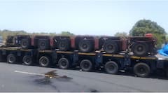 Mumbai-Ahmedabad Highway Accident : मुंबई-अहमदाबाद हायवेवर अपघातग्रस्त कंटेनरला दोन वाहनं धडकली