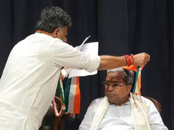 સિદ્ધારમૈયા પાસે 9.58 કરોડ રૂપિયાની જંગમ અને 9.43 કરોડ રૂપિયાની સ્થાવર સંપત્તિ છે.