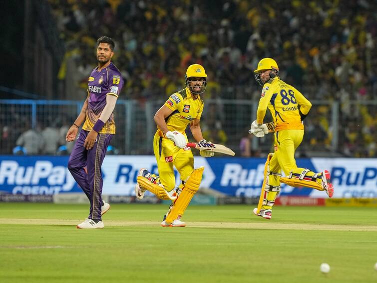 IPL 2023 CSK to play against KKR get to know pitch report MA Chidambaram Stadium head to head records know details IPL 2023 Pitch Report: चेन्नई विरुद्ध कोलकाता, कोण मारणार बाजी? जाणून घ्या, खेळपट्टीचा अहवाल