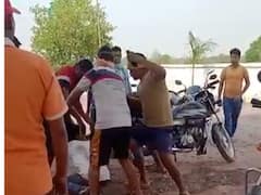 नाबालिग को भगाकर ले जा रहे शख्स को भीड़ ने पीटा, वीडियो वायरल होने पर मारपीट करने वालों की आई शामत