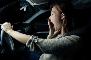 Driving Tips: જો રાત્રે ડ્રાઇવિંગ કરવું છે તો આ ટિપ્સ જરૂરથી કરો ફોલો, ઊંઘને રોકવામાં કરશે મદદ