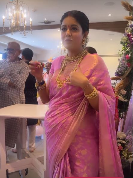 Ishita Dutta Baby Shower: प्रेग्नेंट इशिता दत्ता की गोद भराई रस्म की तस्वीरें आईं सामने, पिंक साड़ी और सोने के गहनों में लगीं बेहद सुंदर