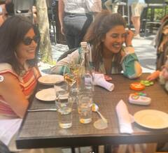 Mothers Day 2023: प्रियंका से लेकर सोनम तक... मदर्स डे पर अपनी सास पर फिदा हुईं बॉलीवुड की एक्ट्रेसेस, यूं बरसाया प्यार