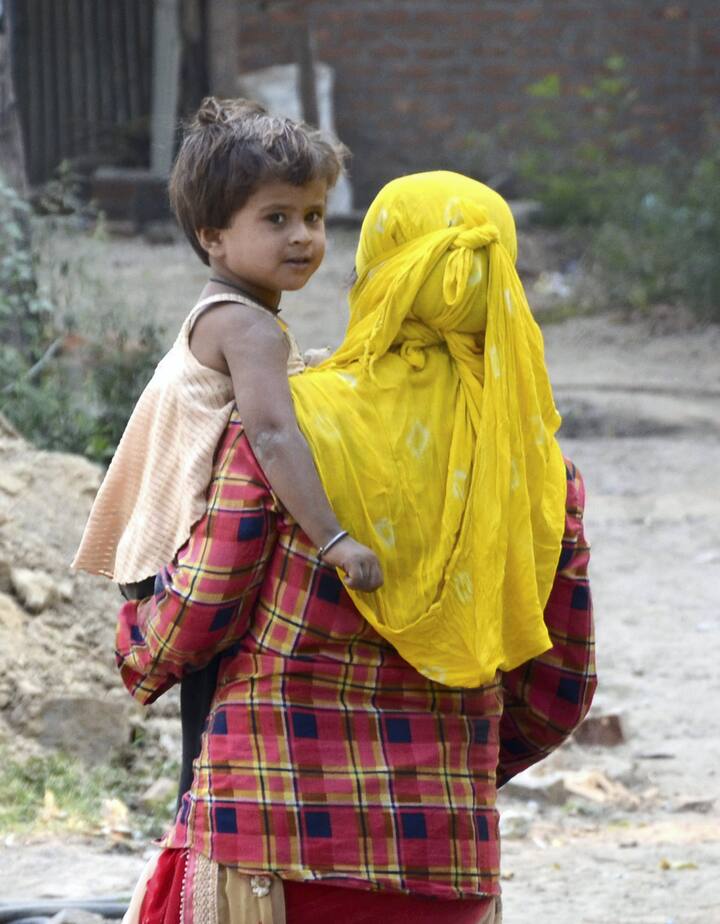 বিশ্বে ৫০টিরও বেশি দেশে মাতৃদিবস পালন করা হয়ে থাকে। তবে এক্ষেত্রে একটি বিশেষ বিষয় উল্লেখ করতে হবে। সব দেশে কিন্তু একই দিনে মাতৃদিবস পালন করা হয় না।