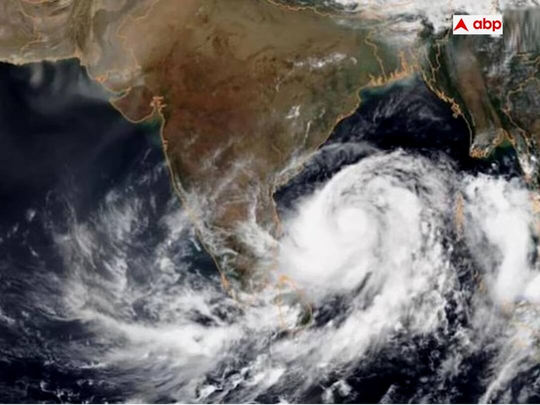 Cyclone Mocha: बांग्लादेश से टकराया 'मोचा', इस चक्रवात से तबाह हो सकता है दुनिया का सबसे बड़ा रोहिंग्या रिफ्यूजी कैंप, जानें ताजा अपडेट Cyclone Mocha Update IMD Alert Andaman West Bengal Odisha Mocha Alert Bay Of Bengal Cyclone Mocha: बांग्लादेश से टकराया 'मोचा', इस चक्रवात से तबाह हो सकता है दुनिया का सबसे बड़ा रोहिंग्या रिफ्यूजी कैंप, जानें ताजा अपडेट