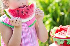 Skin Care with watermelon: তরমুজের ছোঁয়ায় প্রাণ ফিরবে ত্বকে, কী করতে হবে?