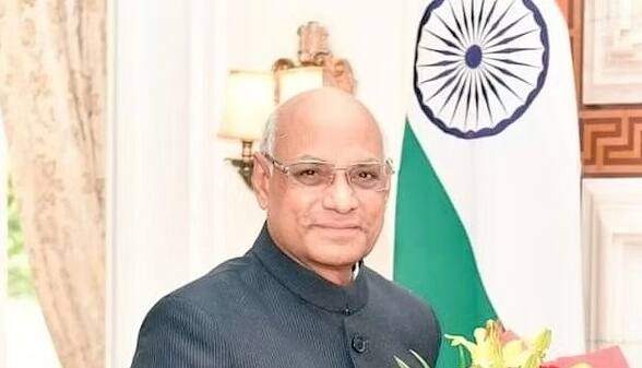 The governor slammed the universities for the delay in declaring the exam results maharashtra news Result Declaration: परीक्षांचा निकाल जाहीर करण्यास विलंब झाल्यास कुलगुरुंना धरणार जबाबदार; राज्यपाल रमेश बैस यांचा इशारा