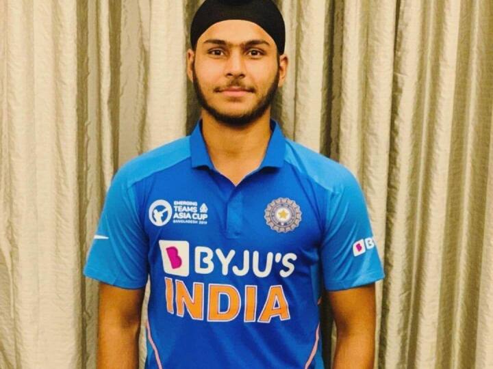 Sunriders Hyderabad Cricketer Sanvir Singh Profile Stats And Record SRH vs GT IPL 2023 Latest Sports News IPL 2023: सनराइजर्स हैदराबाद के लिए डेब्यू करने वाले सनवीर सिंह कौन हैं? जानिए उनके बारे में सबकुछ