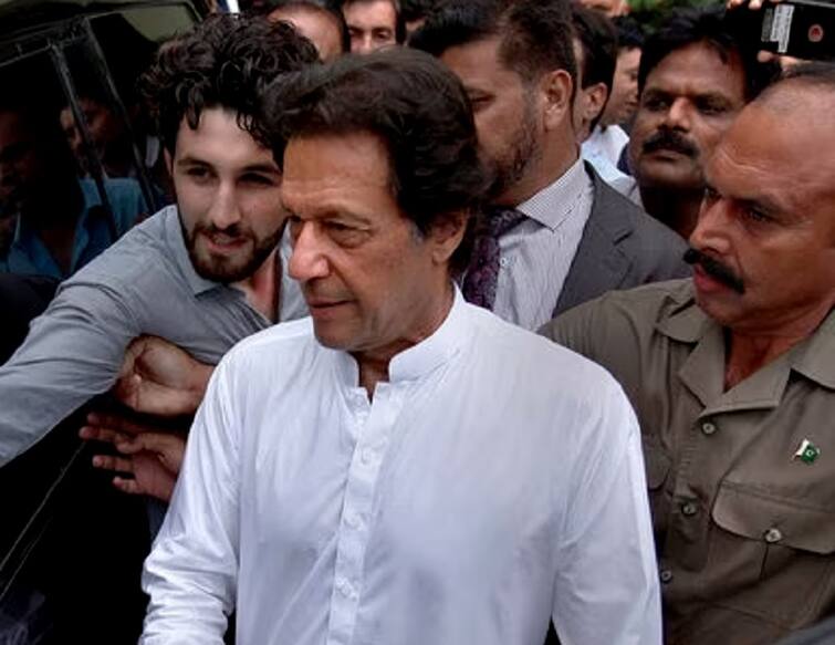 Imran Khan: इमरान खान की लाहौर हाईकोर्ट में पेशी, जेल जाने का खतरा देख भड़के PTI समर्थक, फिर मचा बवाल