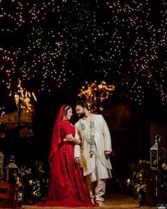 Wedding Photos: फेयरीटेल स्टाइल में ‘गंदी बात’ फेम Saba Saudagar ने रचाई शादी, सुर्ख लाल जोड़े में अप्सरा सी खूबसूरत लगीं एक्ट्रेस