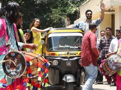 ZHZB Trailer: ढोल-नगाड़े के साथ ऑटो रिक्शा पर निकली Sara Ali Khan और Vicky Kaushal की टोली, ट्रेलर लॉन्च पर मची धूम