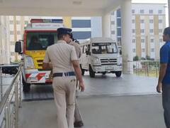 நாமக்கல்லில் கொட்டகைகளுக்கு பெட்ரோல் குண்டு வீசி தீ வைப்பு - 3 வட மாநில தொழிலாளர்கள் தீக்காயம்