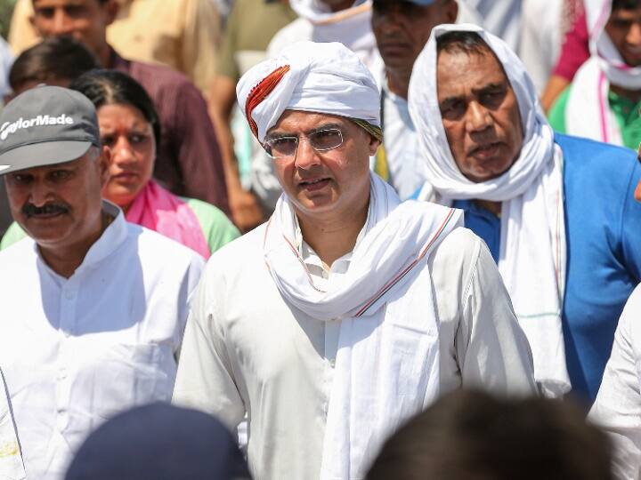 Rajasthan Politics: '...तो राज्यभर में आंदोलन करेंगे', बोले सचिन पायलट, क्या अनदेखी कांग्रेस को पड़ेगी भारी? Rajasthan Politics Will Congress Get Same Majority In Rajasthan Like Karnataka Sachin Pilot and Ashok Gehlot Row Rajasthan Politics: '...तो राज्यभर में आंदोलन करेंगे', बोले सचिन पायलट, क्या अनदेखी कांग्रेस को पड़ेगी भारी?