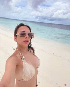 Nitibha kaul: બિકિનીમાં નિતિભા કૌલે શેર કરી હોટ તસવીરો,ઈન્સ્ટાગ્રામ પર વાયરલ