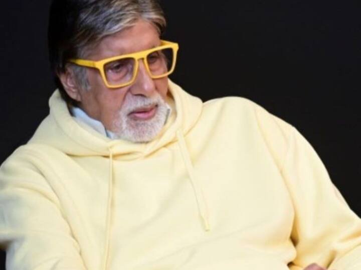 अनजान इंसान के साथ बिना हेलमेट लगाए बाइक राइड पर निकले Amitabh Bachchan