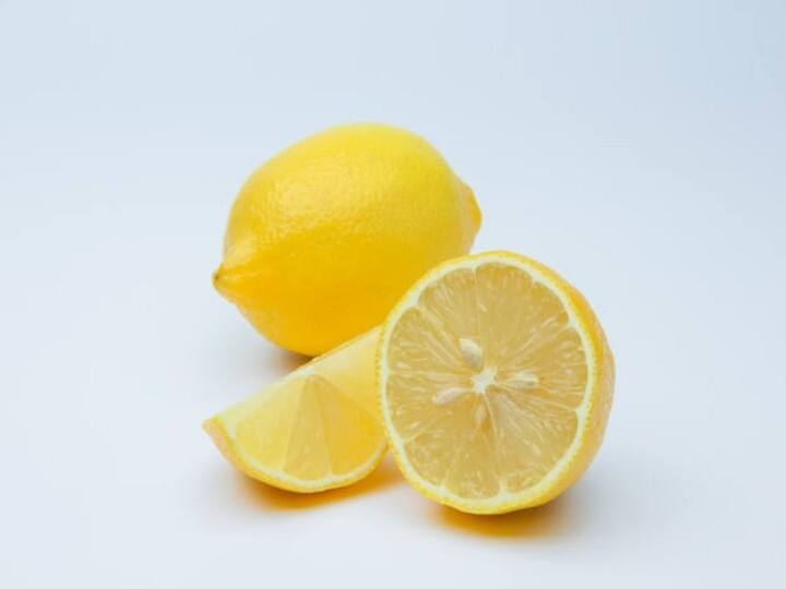 Squeeze lemon and do not throw it in the garbage, from glowing skin and weight loss to pearls with its help