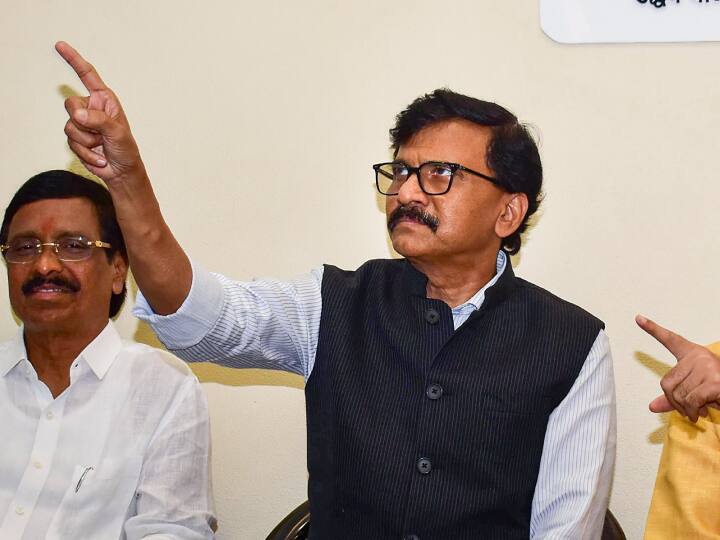 Sanjay Raut on his FIR in Nasik criticizes Eknath Shinde Devendra Fadnavis asked is this crime Maharashtra: 'क्या यह अपराध है?', अपने ऊपर दर्ज FIR पर पहली बार बोले संजय राउत, शिंदे सरकार से पूछा ये सवाल