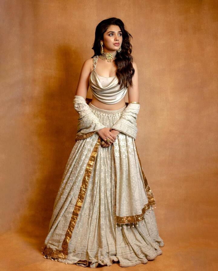 ‘ఉప్పెన‘, ‘శ్యామ్ సింగరాయ్‘, ‘బంగార్రాజు‘ సినిమాలతో హ్యాట్రిక్ హిట్స్ అందుకుంది.Photo Credit: Krithi Shetty/Instagram