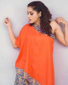 ఆరెంజ్ పండులా మెరిసిపోతున్న ‘జబర్దస్త్’ బ్యూటీ రష్మి