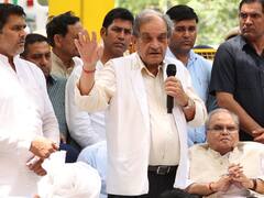 पहलवानों को समर्थन देने जंतर मंतर पहुंचे BJP नेता बीरेंद्र सिंह, क्या कुछ बोले?