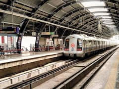 रोज मेट्रो में सफर करते हैं आप? फिर भी मेट्रो की इन शानदार सुविधाओं से अनजान हैं