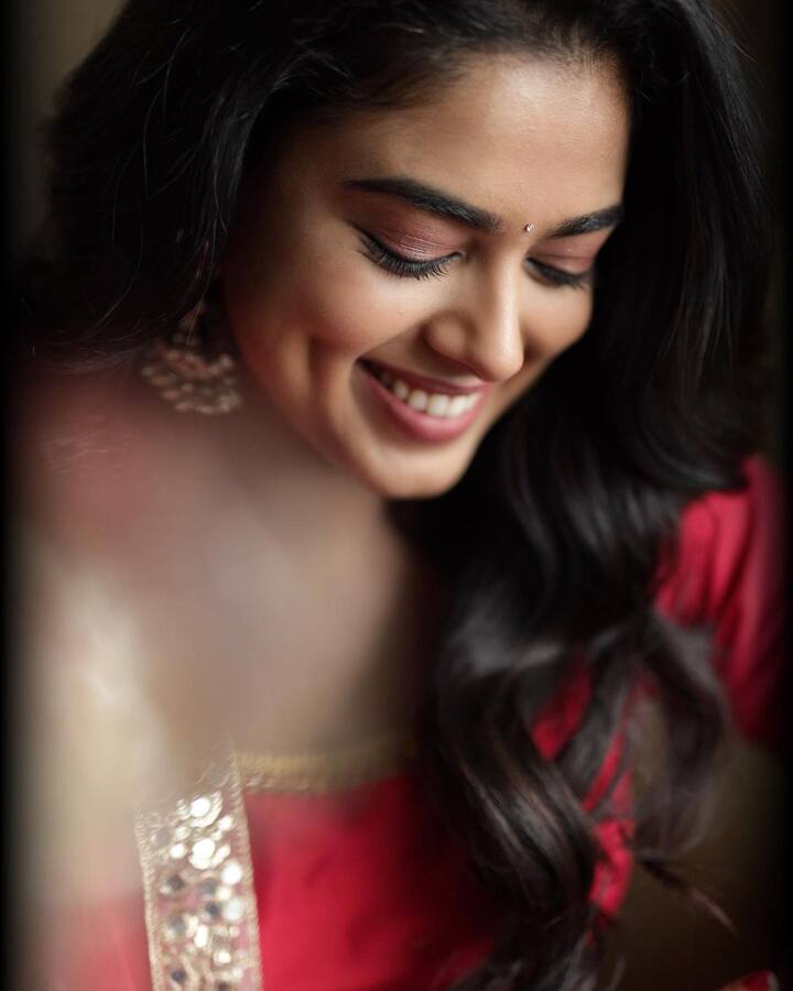 సిద్ధి ఇద్నానీ