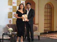 बेगम Gauri Khan का बुक लॉन्च करने स्वैग में पहुंचे Shah Rukh Khan, ब्लैक में कपल की ट्विनिंग करती तस्वीरें दिल जीत लेंगी