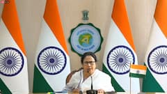 'কেন্দ্রীয় সরকারি চাকরি খুঁজে নিন, আরও বেশি ডিএ পাবেন', কড়া বার্তা মমতার