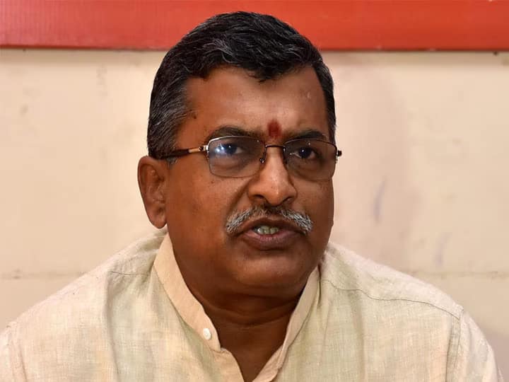 'धमकी से डरने वाला नहीं बजरंग दल', कर्नाटक में बैन किए जाने के कांग्रेस के ऐलान पर आया VHP का बयान