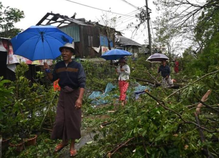 Cyclone Mocha continues to wreak havoc in Myanmar three people killed hundreds injured Myanmar: म्यांमार में Cyclone Mocha का कहर जारी, तीन लोगों की मौत, सैकड़ों घायल, जानें ताजा हालात