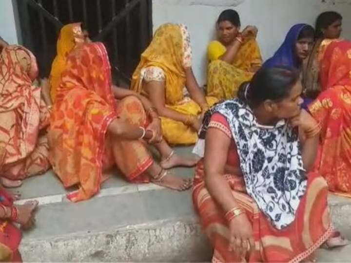 Patna Crime Chain snatching gang active in Bageshwar Baba program police arrested 24 women Bihar News ann Patna Crime: बागेश्वर बाबा के कार्यक्रम में  चेन स्नैचिंग गिरोह सक्रिय, 24 महिलाओं को पुलिस ने किया गिरफ्तार