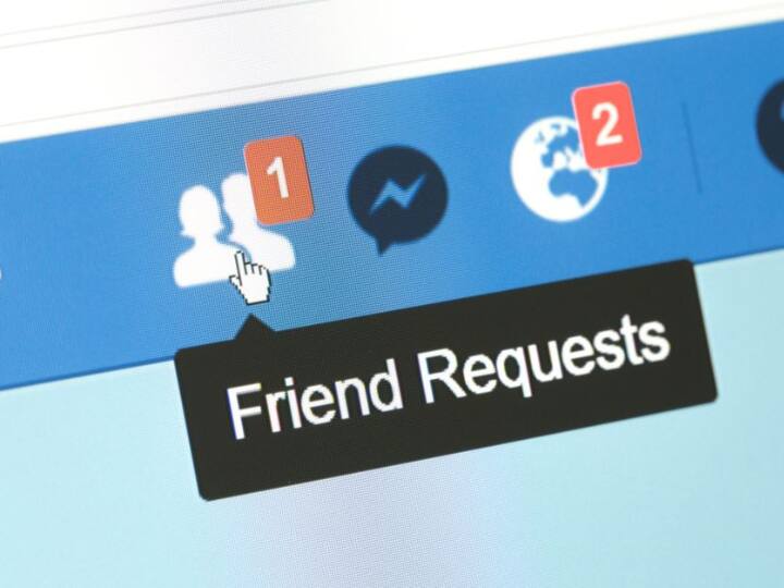 कहीं आपके Facebook अकाउंट से तो नहीं गई अनजान लोगों को फ्रेंड रिक्वेस्ट? इन लोगों के साथ यह केस हो गया! Facebook automatic friend requests send when users visit someone profiles now Meta apologises for the bug कहीं आपके Facebook अकाउंट से तो नहीं गई अनजान लोगों को फ्रेंड रिक्वेस्ट? इन लोगों के साथ यह केस हो गया!