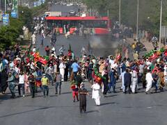 पाकिस्तान में पंजाब सरकार ने आर्मी एक्ट को दी मंजूरी, इमरान खान के गिरफ्तार कार्यकर्ताओं को मिल सकती है फांसी की सजा!